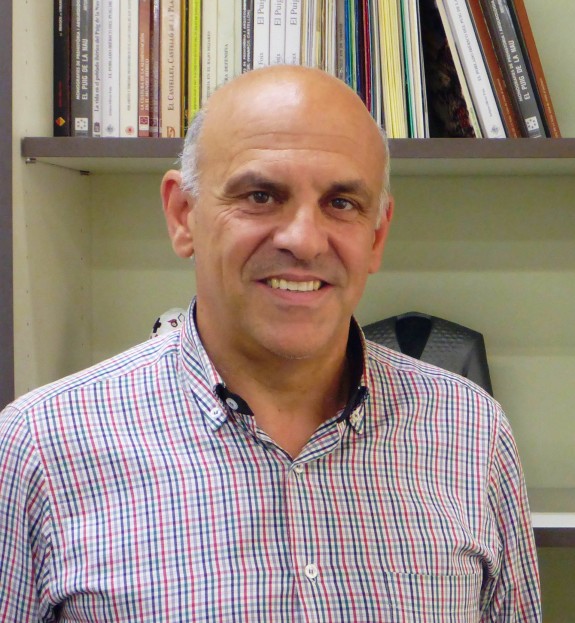 Dr. Arturo Oliver Foix 